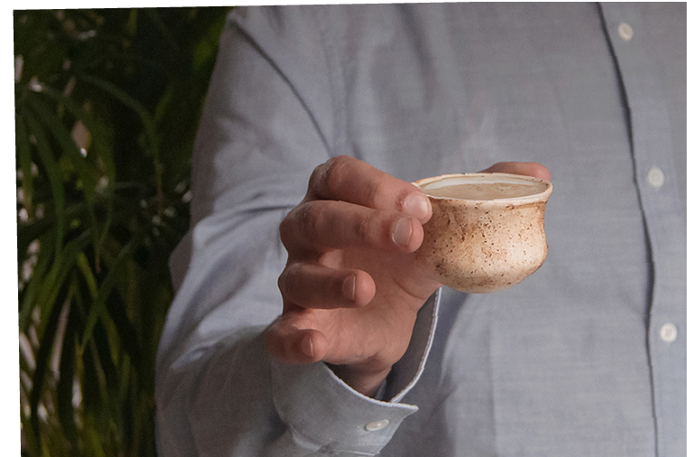 Kolkata's age old tradition of 'bhar' clay cups of tea